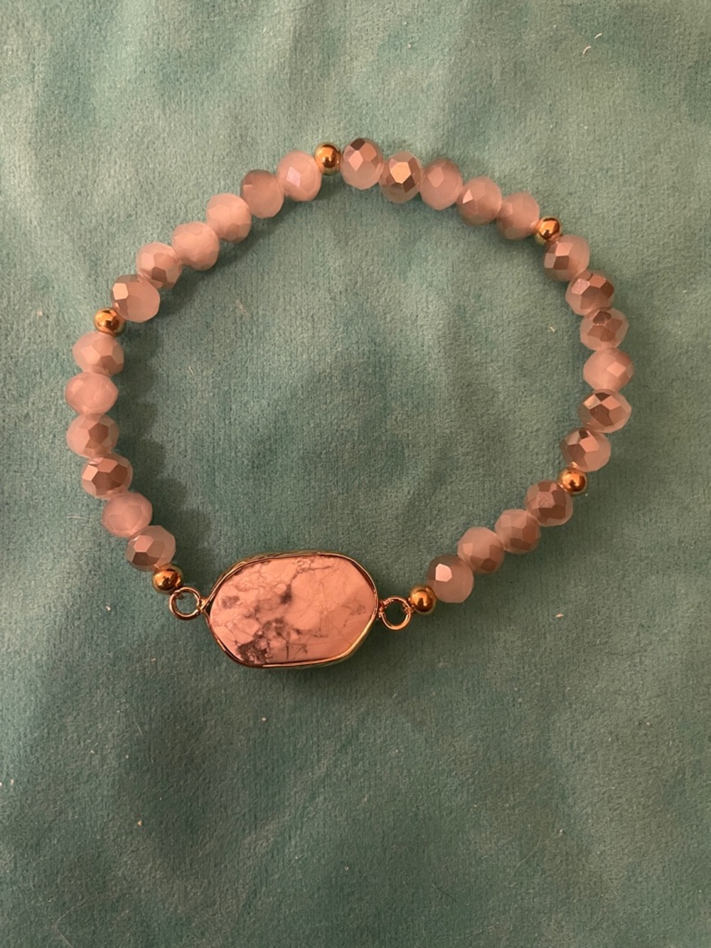 JBloom Gold & White Beaded Stone Stretch Bracelet